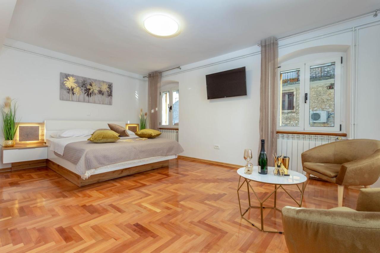 Deluxe Dreamy Room In The Center Of Hvar With Sea View 흐바르 외부 사진