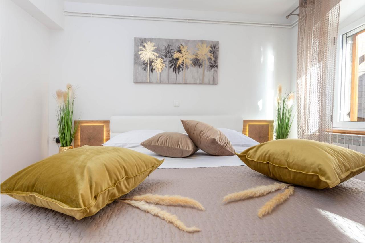 Deluxe Dreamy Room In The Center Of Hvar With Sea View 흐바르 외부 사진