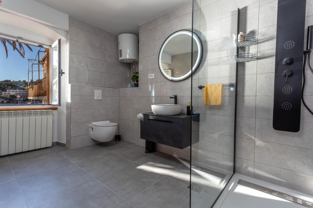 Deluxe Dreamy Room In The Center Of Hvar With Sea View 흐바르 외부 사진