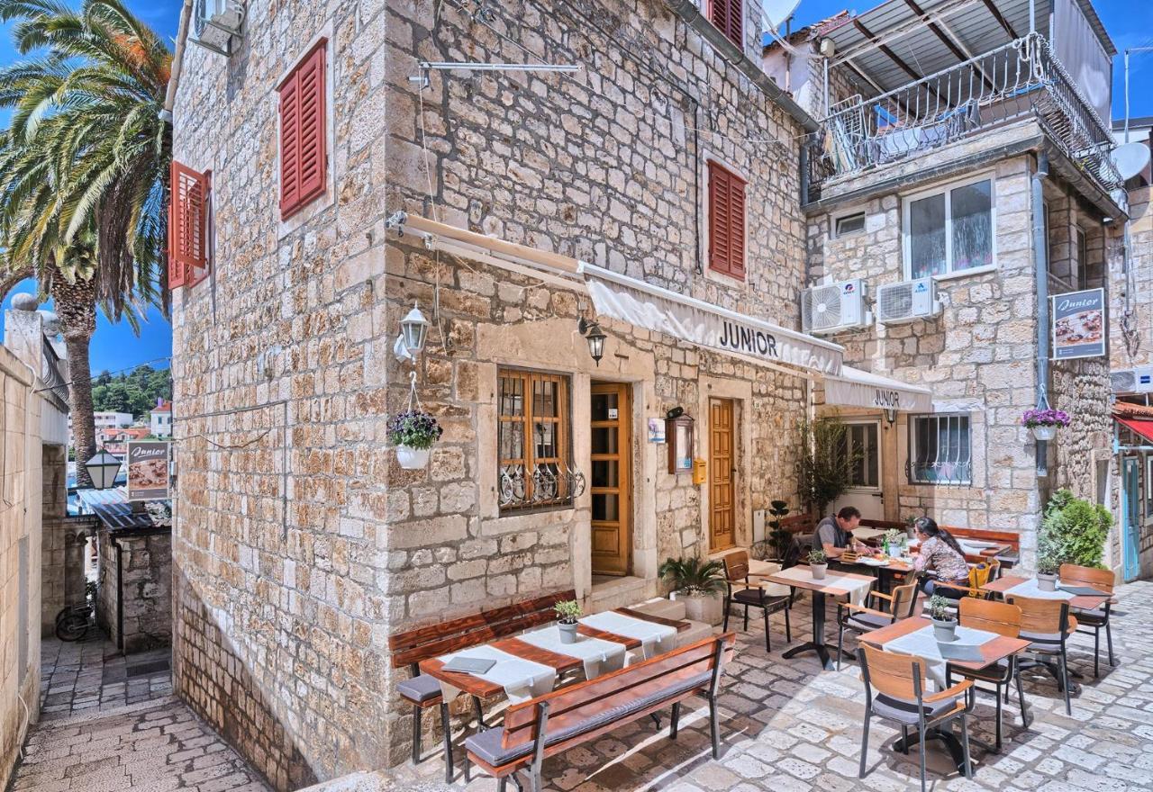 Deluxe Dreamy Room In The Center Of Hvar With Sea View 흐바르 외부 사진